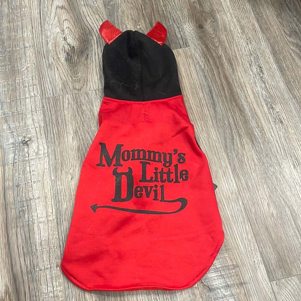 BNWT devil costume for Dogs